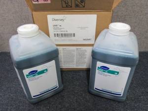 lot 146 image: Diversey Floor Cleaner UHS, SC  2....