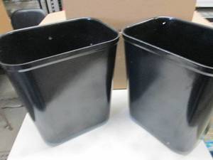 lot 198 image: 2 Rubbermaid Commercial Products Fi...