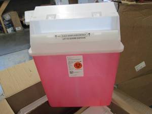 lot 233 image: Covidien 31314886 Sharps-A-Gator Sa...