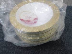 lot 278 image: 32 Gold Glitz Soup Bowls...