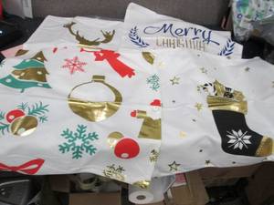 lot 279 image: 2- 4pc Sets 18 inch Pillow Covers...