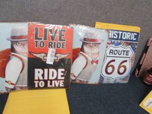 lot 293 image: 4 Assorted Metal Dcor Signs...