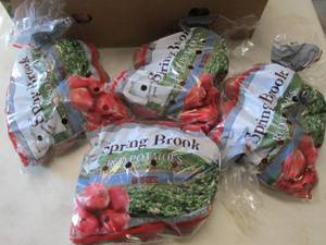 lot 410 image: 4- 3lb Bags Spring Brook Size B Red...