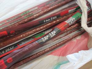 lot 442 image: 12 Jack Links Pepperoni Beef Sticks...