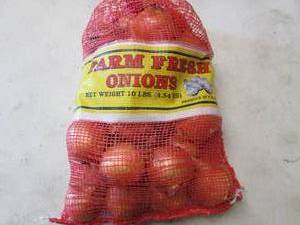 lot 496 image: 10 lbs Farm Fresh Onions...