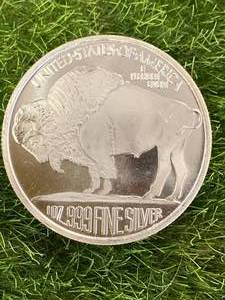 1oz .999 Silver Bison  Sioux Round