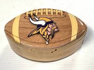 Custom Wood Locking Minnesota Vikings Box 6 � Inch Wide