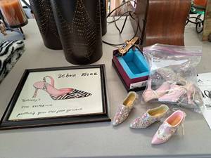 lot 405 image: Zebra Shoe Framed Wall Art with (8) High Heel Shoes