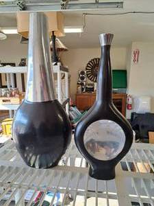 lot 419 image: Lot of (2) 17 Vases