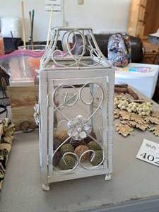 lot 414 image: Home Dcor