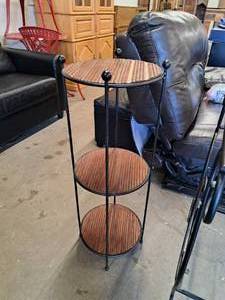 lot 316 image: WoodMetal Display Stand 3-tier