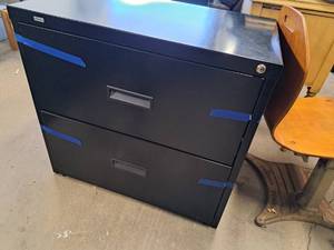lot 322 image: OfficeMax Metal Lateral File Cabinet 2-drawer