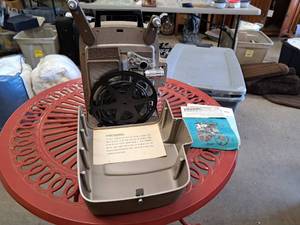 lot 483 image: Vintage Bell & Howell 8mm Movie Projector