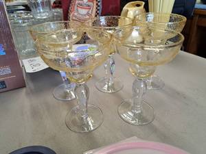 lot 488 image: Lot of (5) 8 Cocktail Glasses