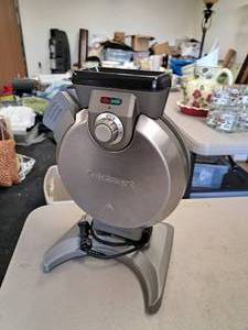 lot 505 image: Cuisinart Waffle Maker