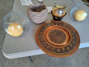 lot 439 image: Lot of (5) Candle Dcor