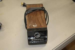 lot 784 image: Hunt Boston Model 17 Electric Pencil Sharpener