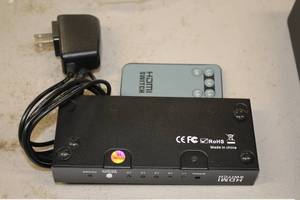lot 785 image: HDMI 5-port Switch with Remote Control