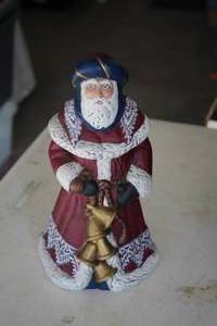 lot 763 image: 11 Ceramic Santa Statue