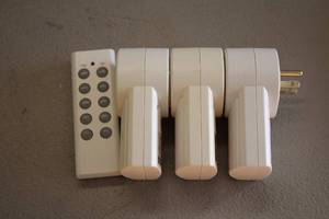 lot 799 image: Lot of (3) Remote Control Outlets with Remote Control