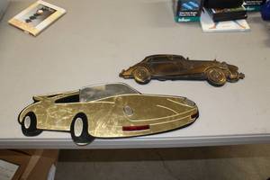 lot 816 image: Lot of (2) Car Wall Decor