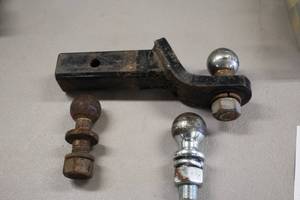 lot 844 image: Lot of (3) Hitch Balls with Hitch Receiver
