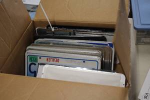 lot 847 image: Lot of (20) Automotive License Plates and License Plate Brackets