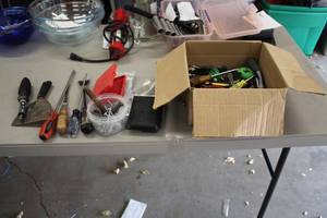 lot 889 image: Lot of (1 Box) Misc Tools and Hardware - Scrapers, Screwdrivers, Hardware, Tape Measure and more