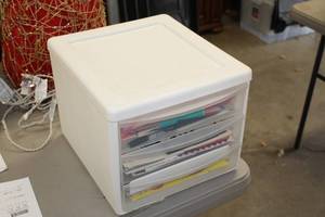 lot 554 image: Storage Bin 3-drawer with Stickers
