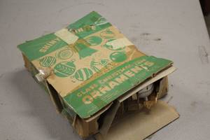lot 567 image: Lot of (1 Box) Shiney Brite Glass Christmas Tree Ornaments (in original packaging)