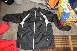 lot 929 image: Reebok White Sox Windbreaker Jacket Size 2X-Large