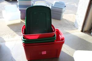 lot 924 image: Lot of (5) Storage Bins with Lids