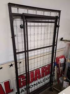 lot 332 image: Under-bed Rolling Bed Frame