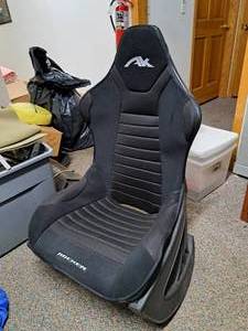 lot 346 image: Rocker Gaming Chair