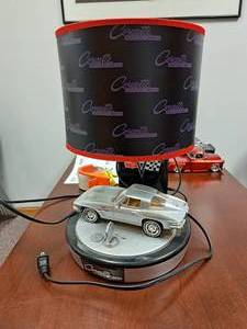 lot 287 image: Corvette Stingray Table Lamp