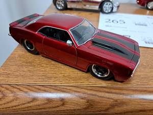 lot 267 image: 1969 Chevrolet Camaro Coupe 118-Scale Diecast Adult Collectible