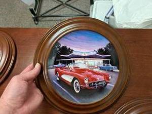 lot 221 image: Bradley Exchange 1957 Red Corvette by George Angelini Fabulous Cars of the Fifties Series Collectors Plate