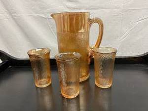 lot 121 image: Super Retro Fun&nbspJeannette Tree Bark Iridescent Marigold&nbspCarnival Glass&nbspPitcher & Bell Tumblers Set - Great For Those Mint Julips On The Front Porch