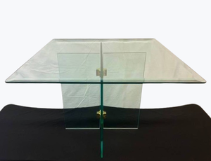 lot 31 image: Retro Chic 1970s Leon Rosen Pace Collection Glass Brass Square End Table - Great Pre-Owned Condition - See Pictures