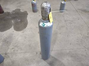 lot 18 image: Argon Bottle...