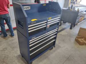 lot 50 image: Performax 11 Drawer Rolling Tool Ch...