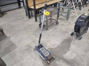 lot 136 image: Duralast 5000 lb. Capacity Aluminum...
