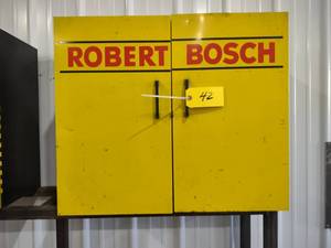 lot 42 image: Bosch Cabinet, 28.5x15x24.5...