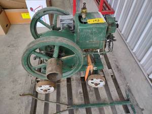 lot 193 image: McCormick Deering 1 12 hp. Hit & M...