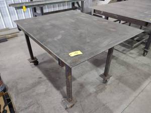 lot 192 image: Rolling Welding Table, 48x61...