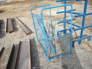 lot 199 image: Steel Rack, 48x30x56...