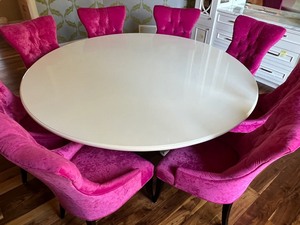 lot 1 image: AMAZING White Pedestal Dining Room Table and Eight Demille Dining Chairs in Luxurious Hot Pink