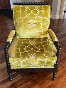 lot 4 image: Patricia Edwards Madrid Chair