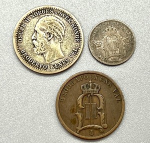 lot 45 image: Norwegian Coins 1899 2 re Coin 1887 10 re Coin and 1877 50 re Coin