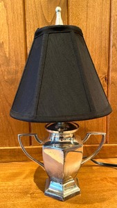 lot 112 image: Pair of Lovely Accent Table Lamps